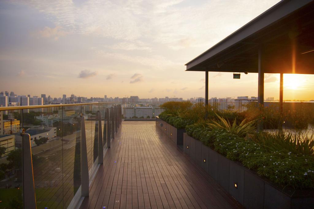 Aqueen Paya Lebar Singapur